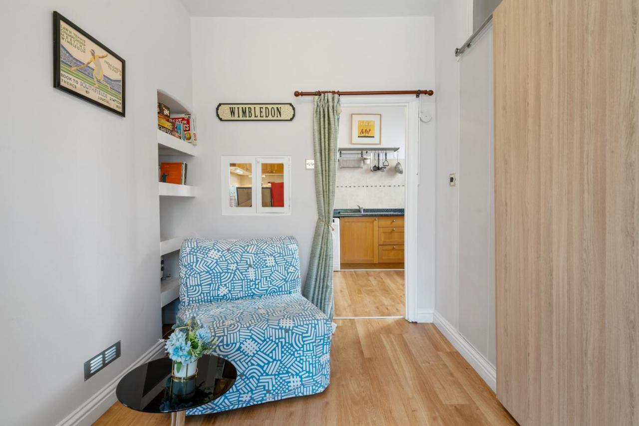 Lovely Garden Apartment In Wimbledon Town Centre With Private Parking By Wimbledon Holiday Lets Londýn Exteriér fotografie